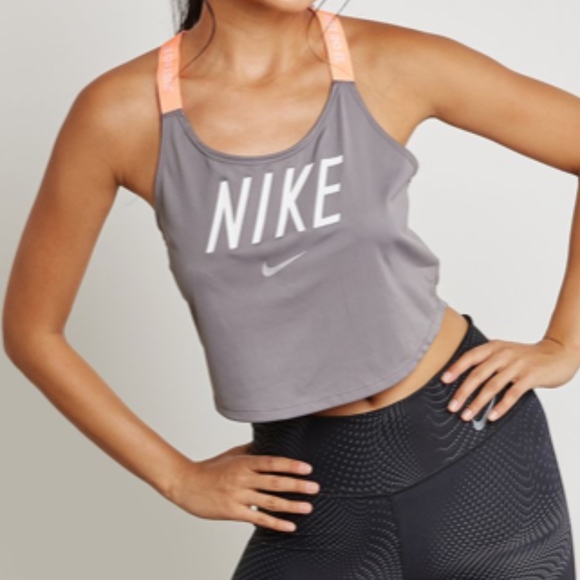 nike workout clothes womens amazon